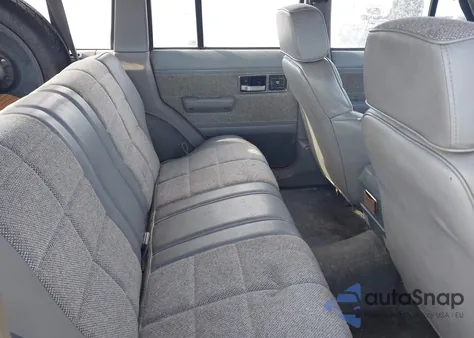 1991 Jeep Cherokee Laredo из США, поврежденный, VIN 1J4FJ58S6ML542132